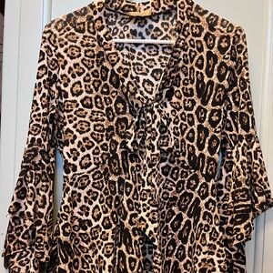 Ember Leopard print woman long bell sleeves, size M.
